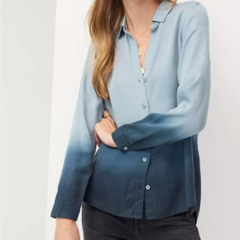 Anthropologie Gradient Blue Women's Button Down Shirt